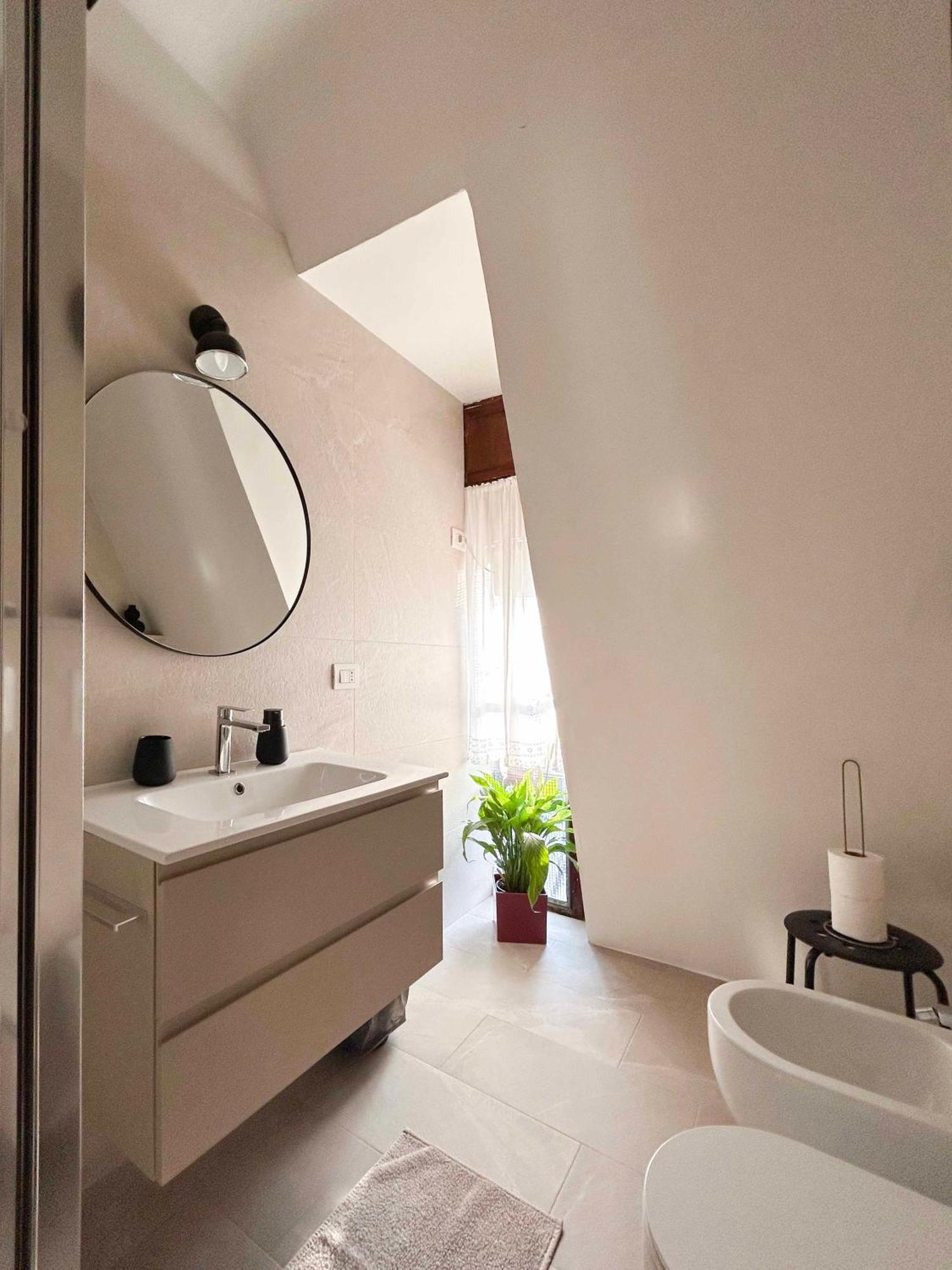 Easy Isola, For An Easy Stay Milan Exterior photo